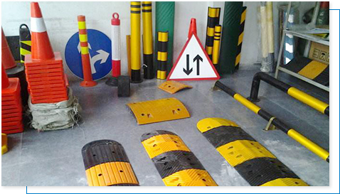 河南水馬廠家|交通路錐廠家|水馬批發(fā)|路錐批發(fā)|道路密封膠廠家|塑料桶|塑料防撞桶批發(fā)| 新鄉(xiāng)市路盛交通設施有限公司